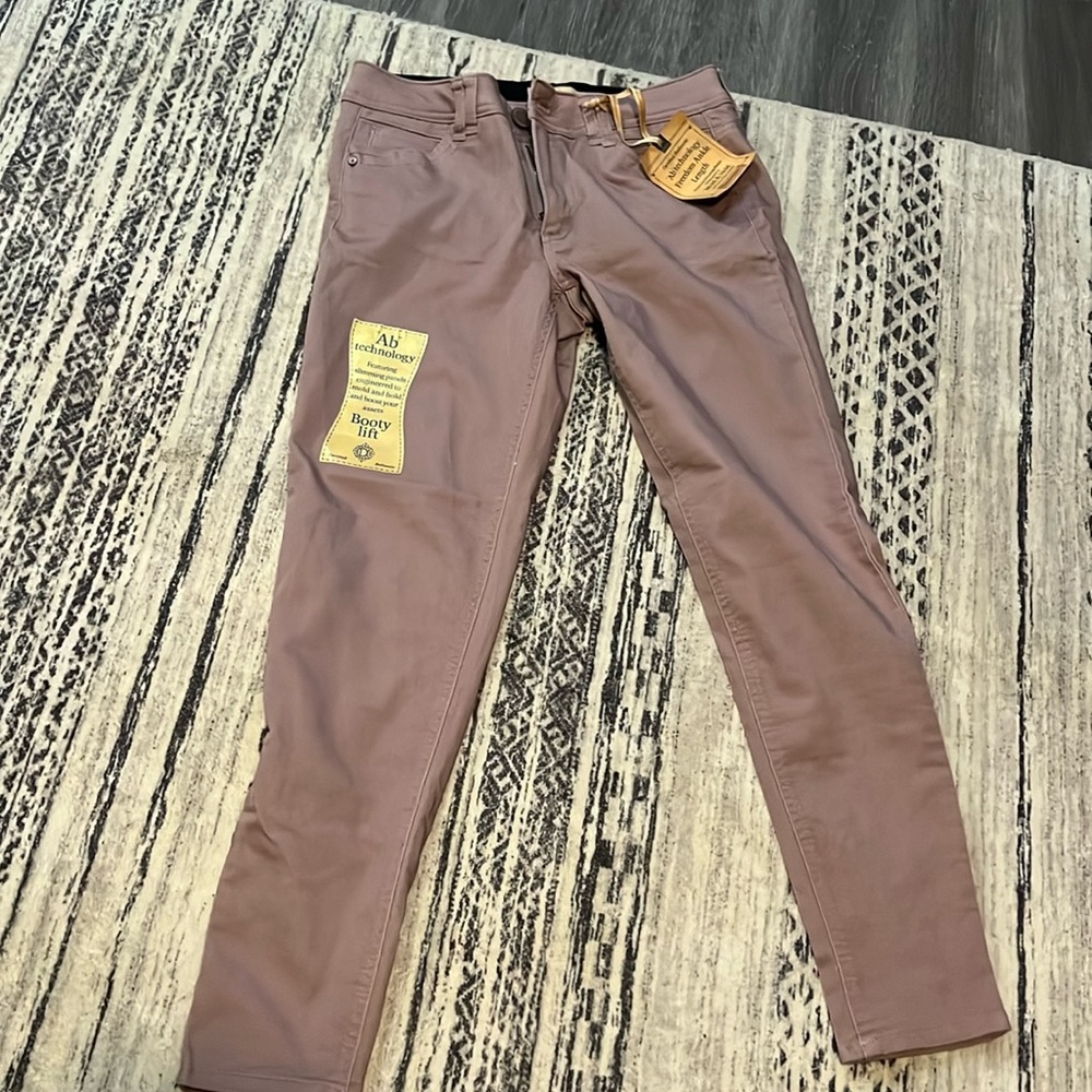 Democracy booty lift pants